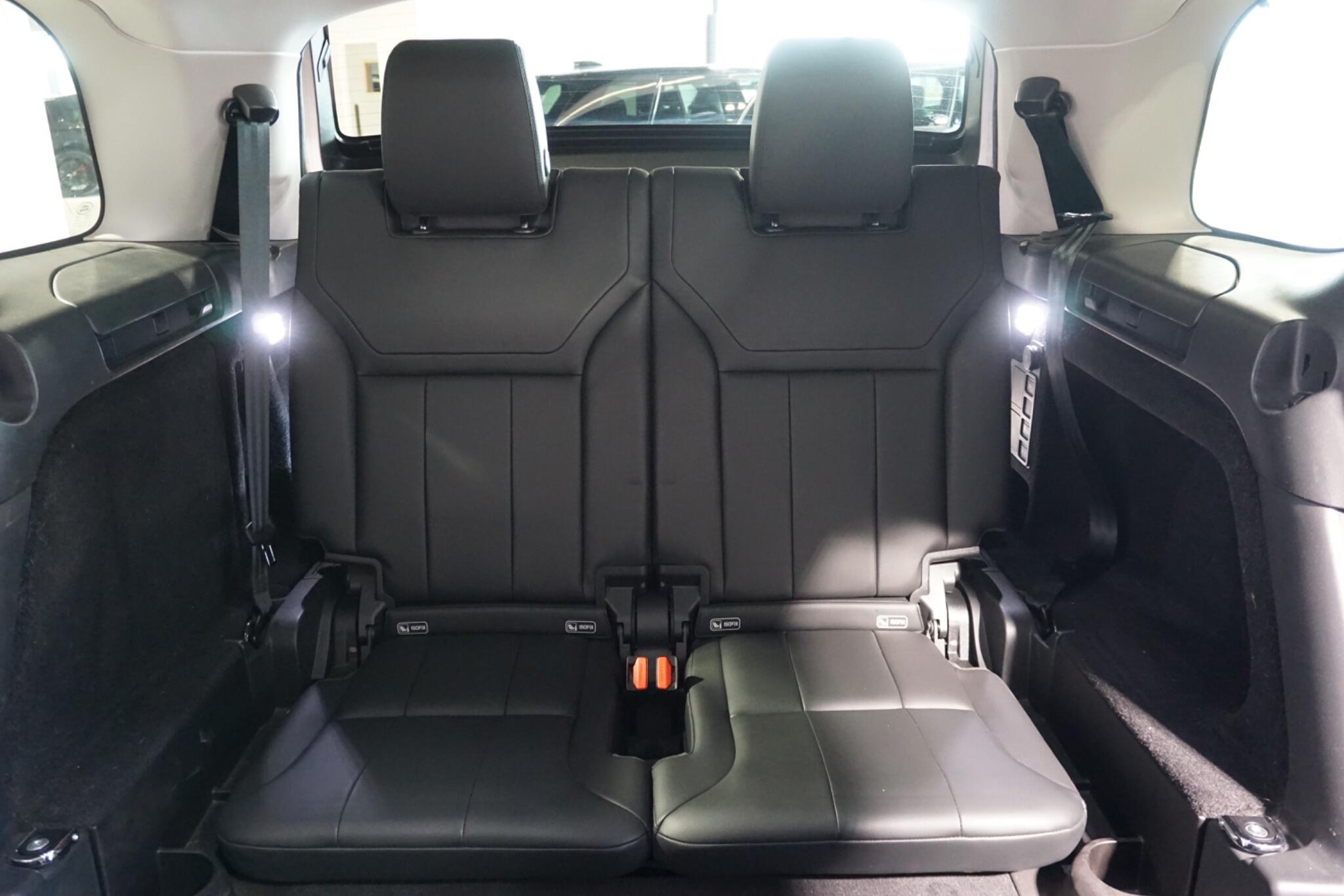 Land Rover Discovery 3.0 SD V6 Landmark Edition SUV 5dr Diesel Auto 4WD Euro 6 (s/s) (306 ps)
